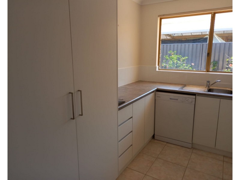 27 Acheson Crescent, Woodvale WA 6026