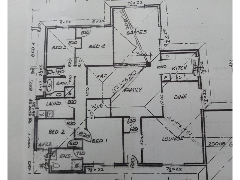 27 Acheson Crescent, Woodvale WA 6026