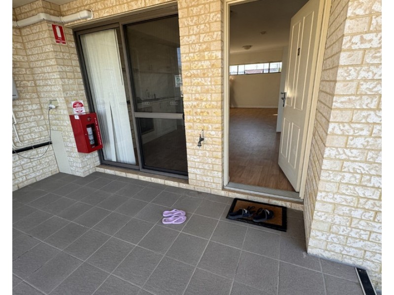 10/86 Moreing Street, Redcliffe WA 6104