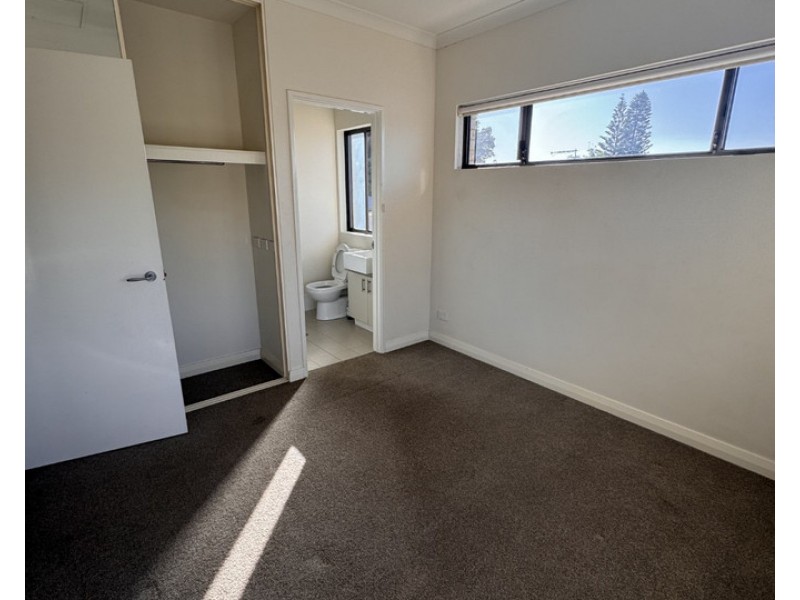10/86 Moreing Street, Redcliffe WA 6104