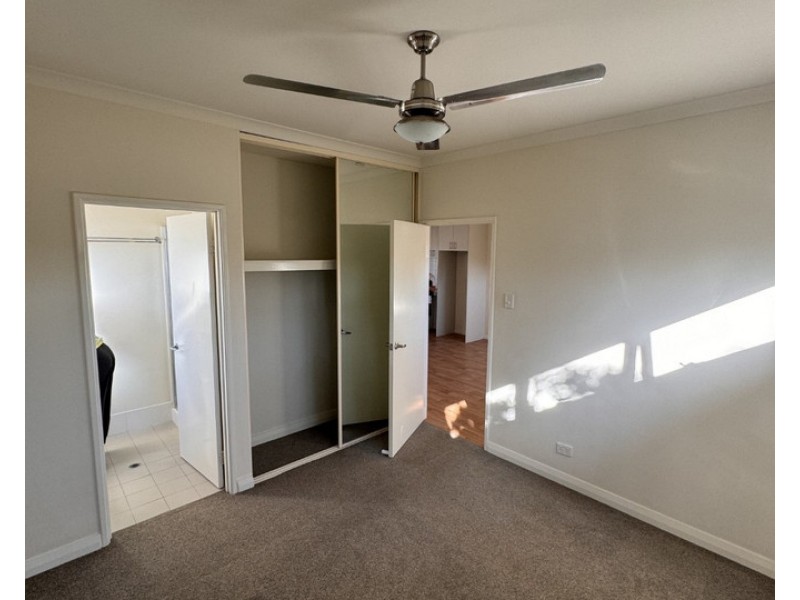 10/86 Moreing Street, Redcliffe WA 6104