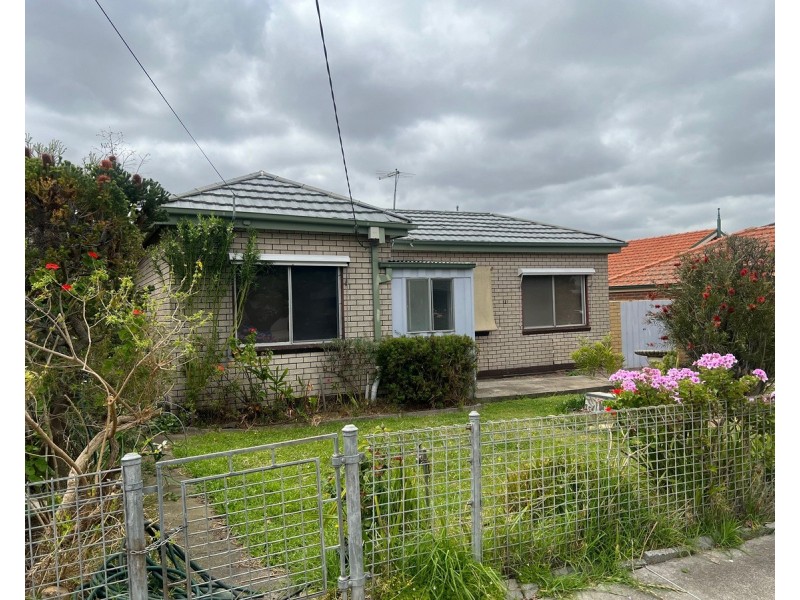 12 Cuthbert Street, Niddrie VIC 3042