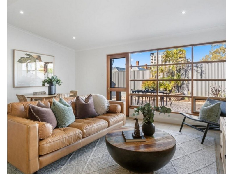 10 Church Avenue, Norwood SA 5067
