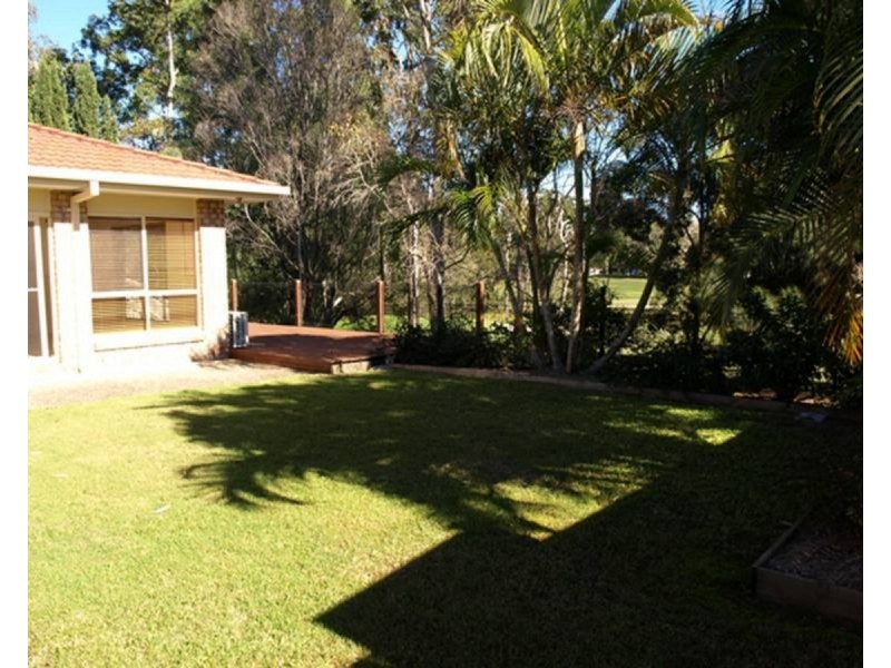 11 Desert Falls Crescent, Parkwood QLD 4214