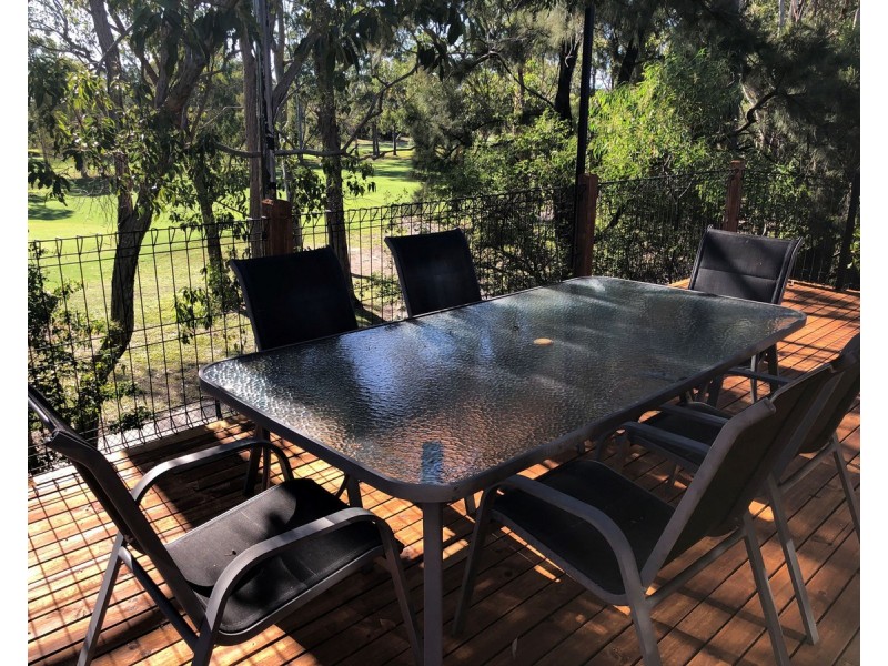 11 Desert Falls Crescent, Parkwood QLD 4214