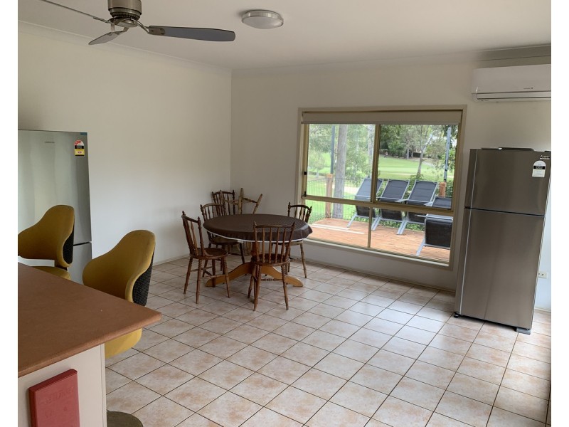 11 Desert Falls Crescent, Parkwood QLD 4214