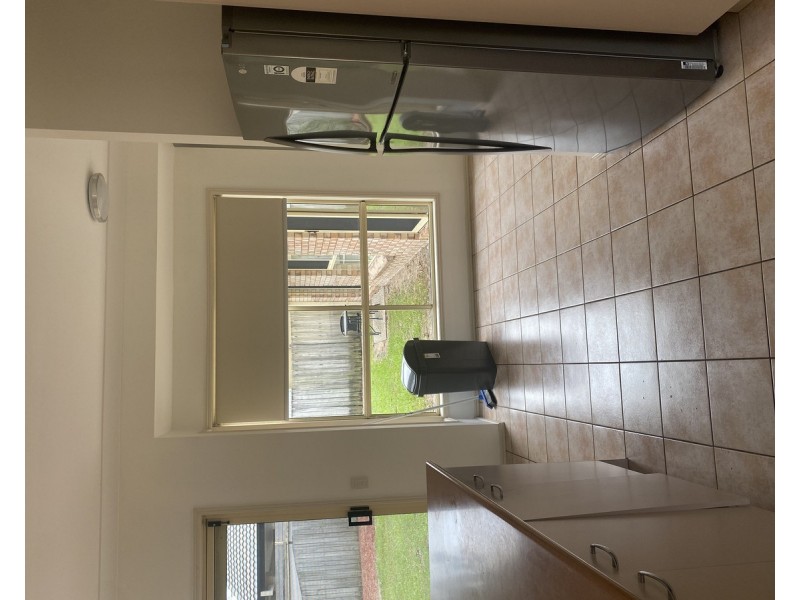 11 Desert Falls Crescent, Parkwood QLD 4214