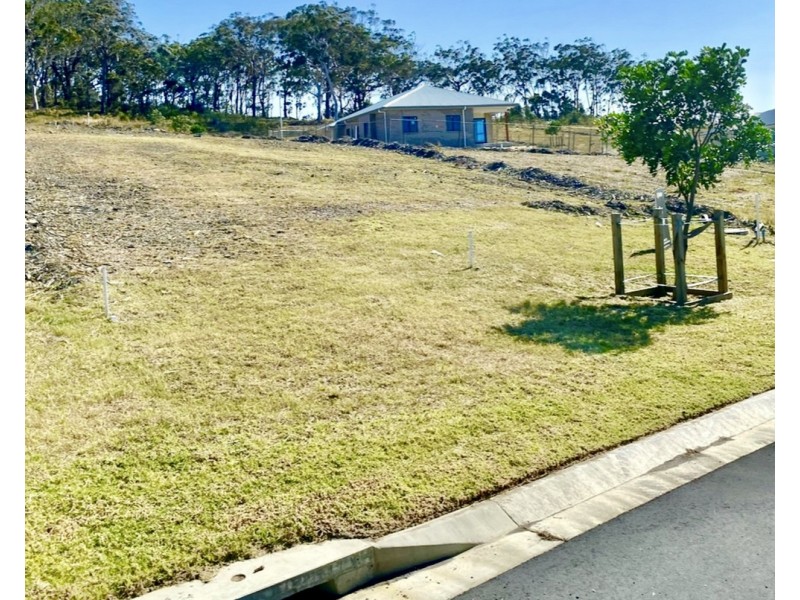 13 Koondooloo Crescent, South West Rocks NSW 2431