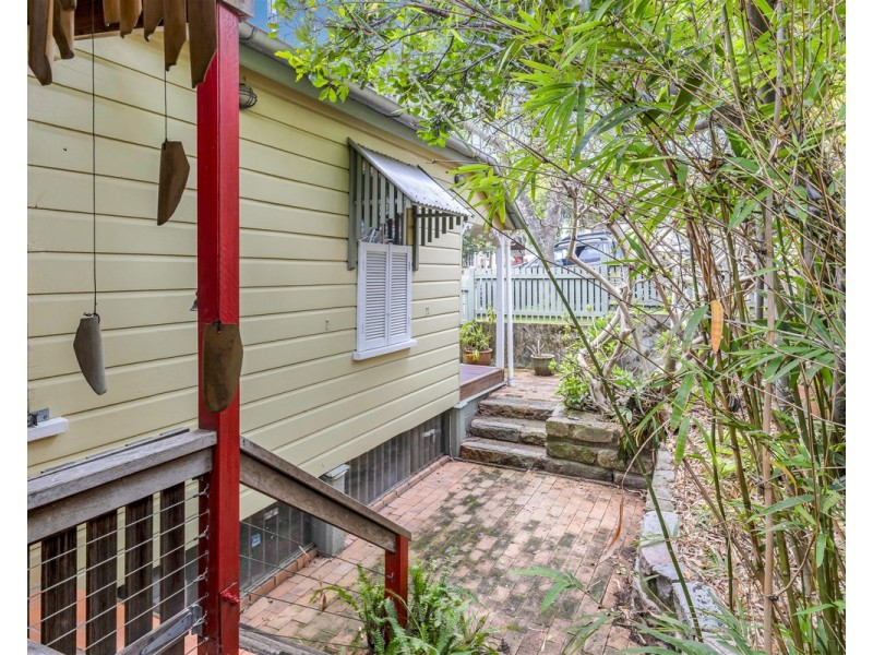 7 Broadway Street, Red Hill QLD 4059