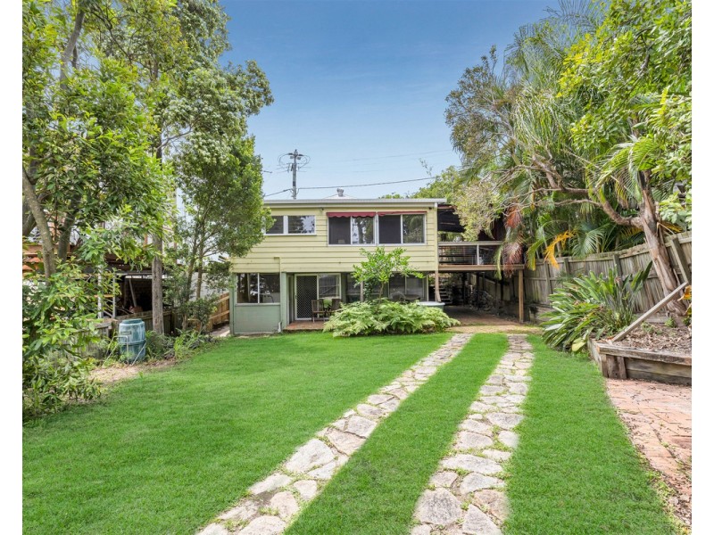 7 Broadway Street, Red Hill QLD 4059
