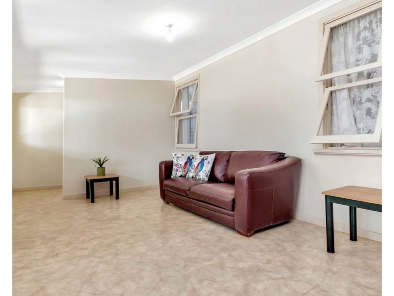 10 Lanyon Street, Mandurah WA 6210