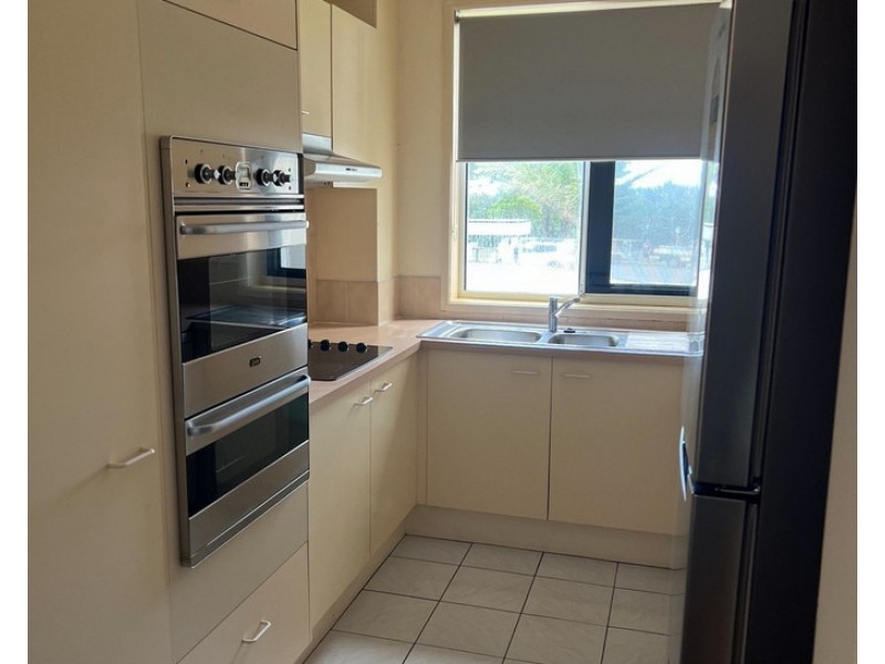 14/300 The Esplanade, Miami QLD 4220