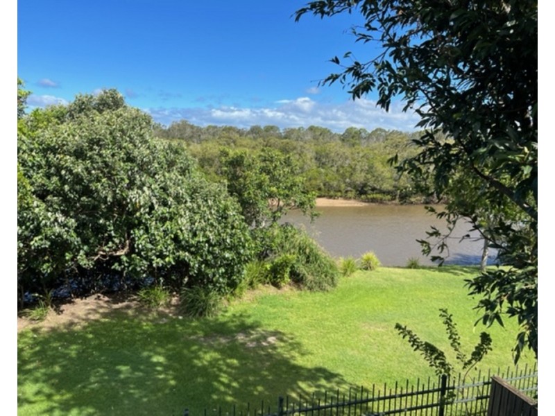 36/18 Tallebudgera Creek Road, Burleigh Heads QLD 4220