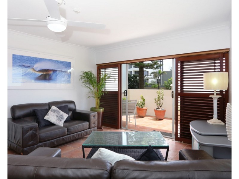 1/204 Ferny Avenue,, Surfers Paradise QLD 4217
