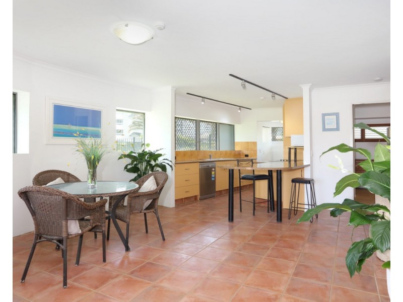 1/204 Ferny Avenue,, Surfers Paradise QLD 4217