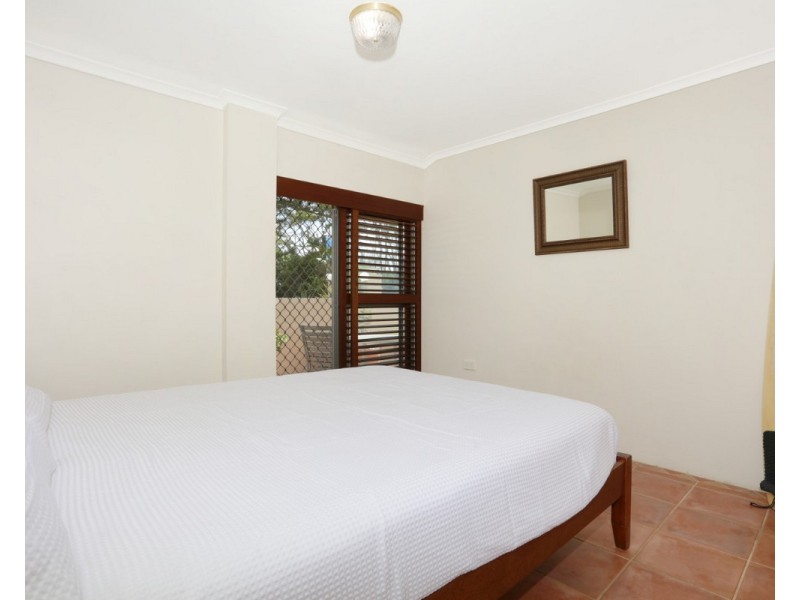 1/204 Ferny Avenue,, Surfers Paradise QLD 4217