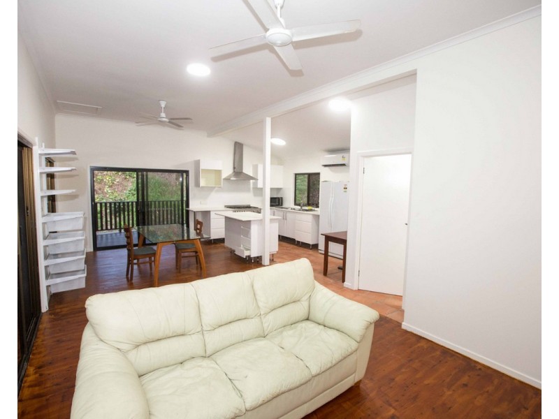 202/7 Gorge Road, Port Douglas QLD 4877