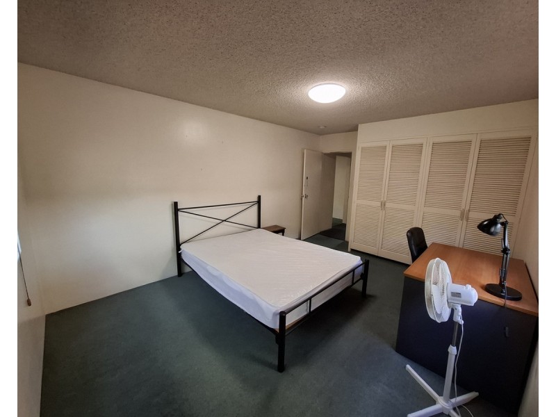 1/41 Sisley Street, St Lucia QLD 4067