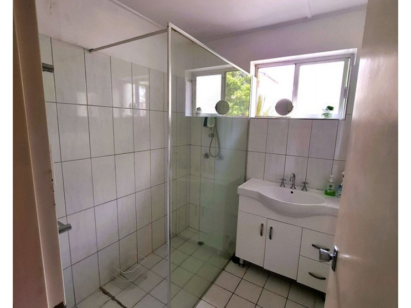 1/41 Sisley Street, St Lucia QLD 4067