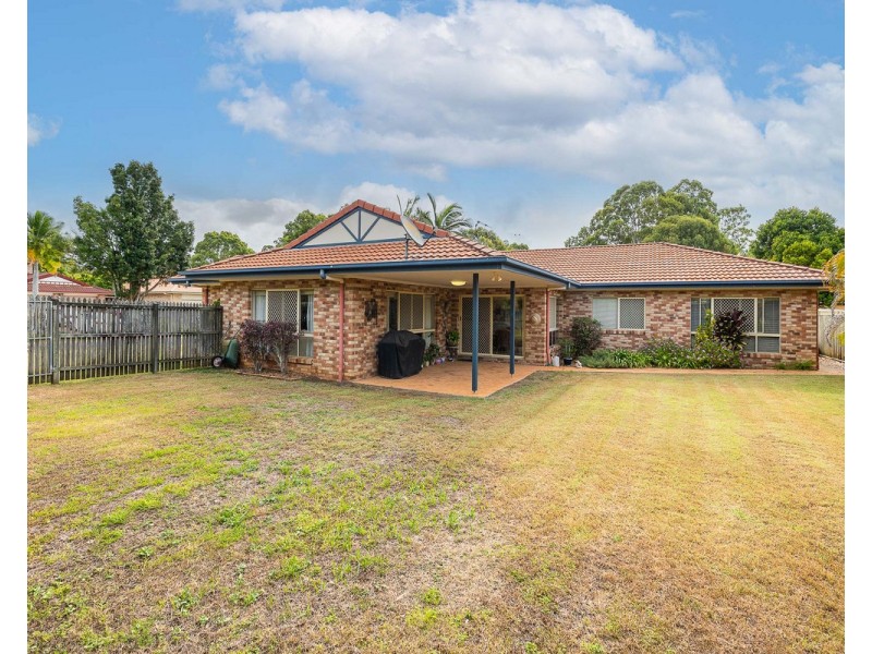 7 Robert Court, Redland Bay QLD 4165