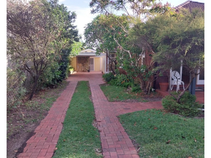 46 Wyadra Avenue, Freshwater NSW 2096