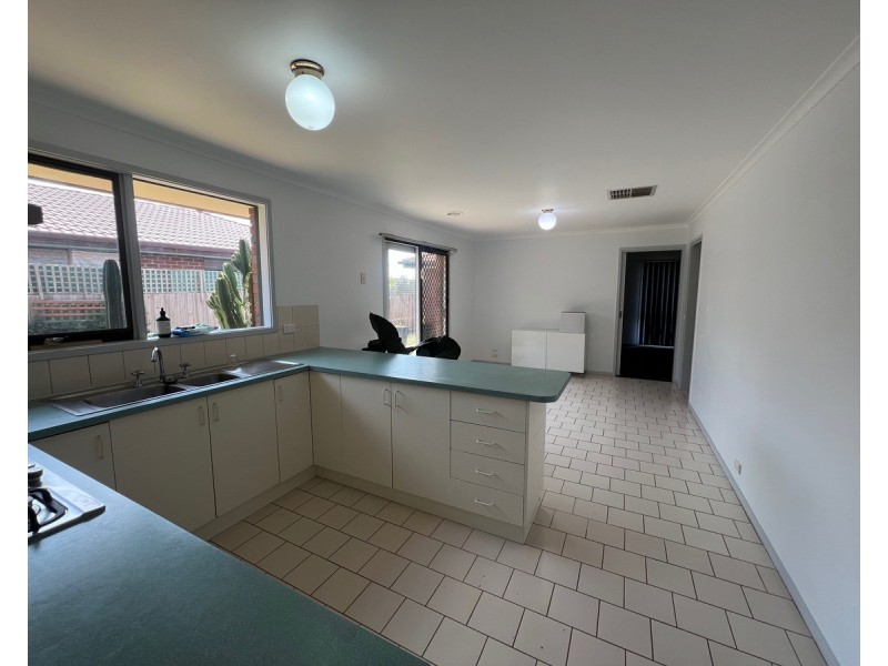 6 Beckford Close, Hoppers Crossing VIC 3029