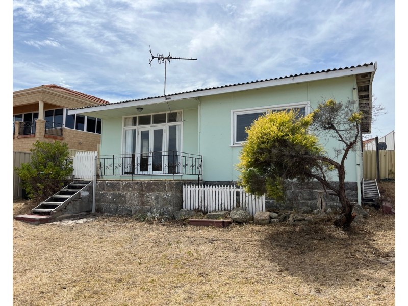 68 Ocean Drive, Quinns Rocks WA 6030