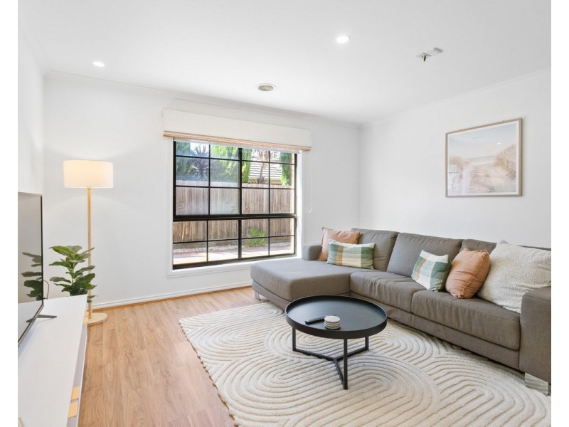 2/262 Melrose Drive, Tullamarine VIC 3043