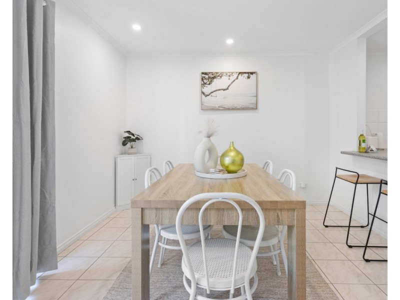 2/262 Melrose Drive, Tullamarine VIC 3043