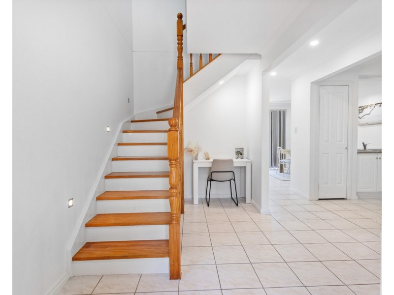 2/262 Melrose Drive, Tullamarine VIC 3043