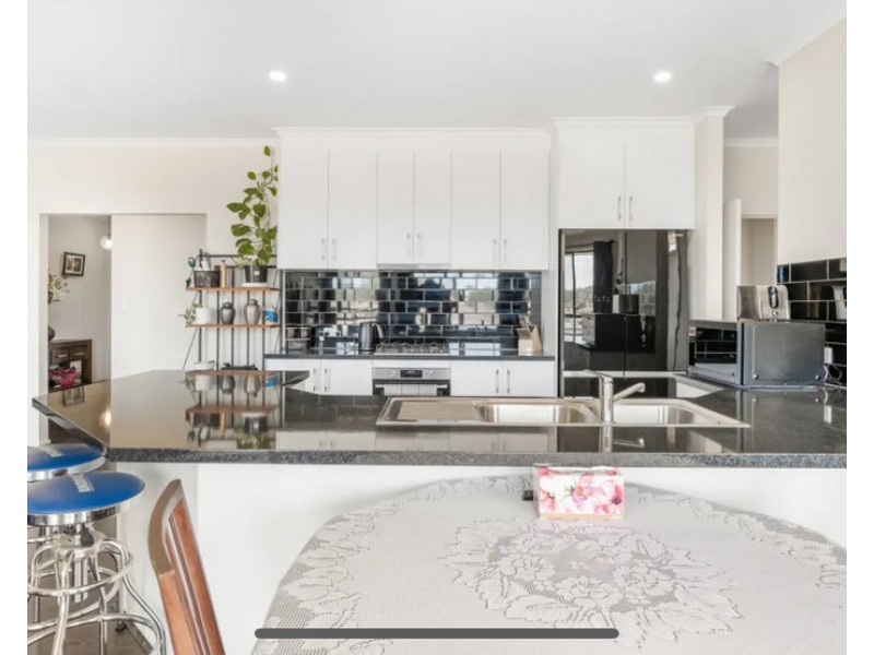 18 Artesian Road, Two Wells SA 5501