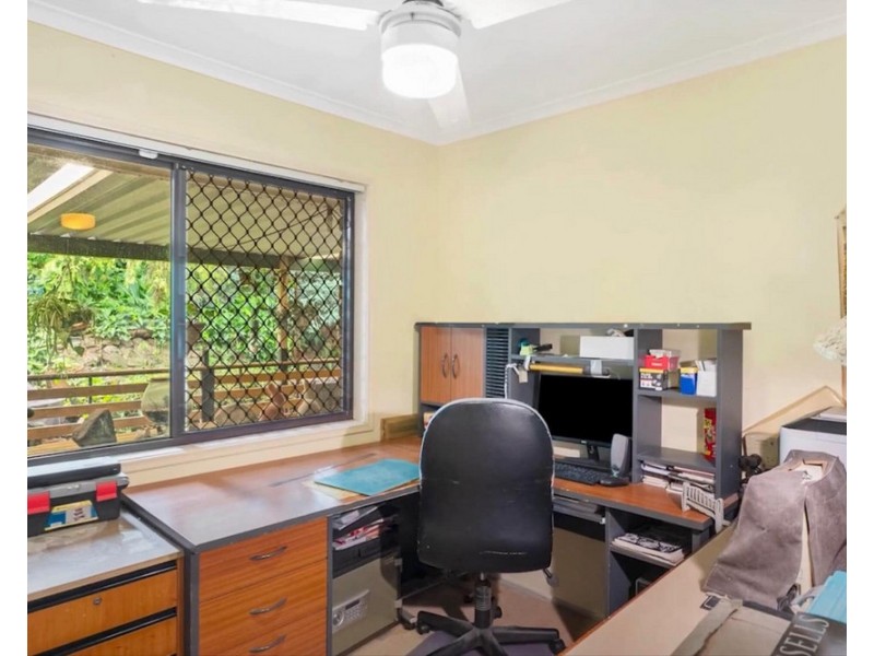 24 Avonmore Street, Edens Landing QLD 4207