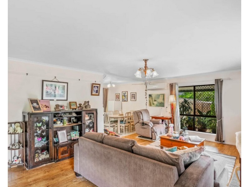 24 Avonmore Street, Edens Landing QLD 4207