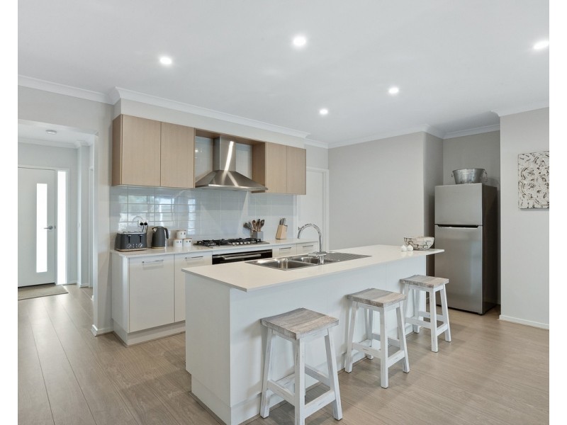 1 Monterey Avenue, Cowes VIC 3922