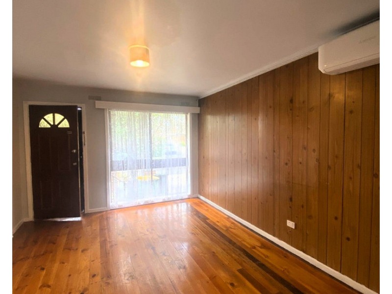 2/16 Darebin Boulevard, Reservoir VIC 3073