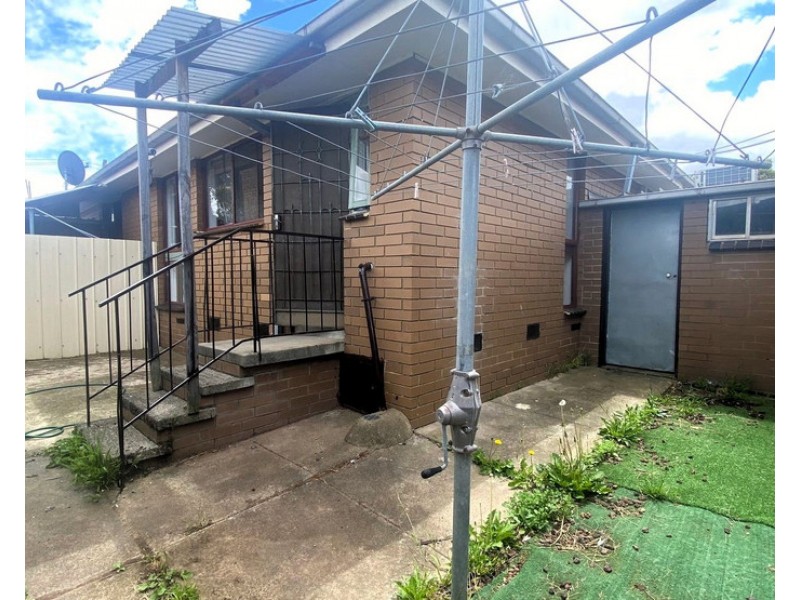 2/16 Darebin Boulevard, Reservoir VIC 3073