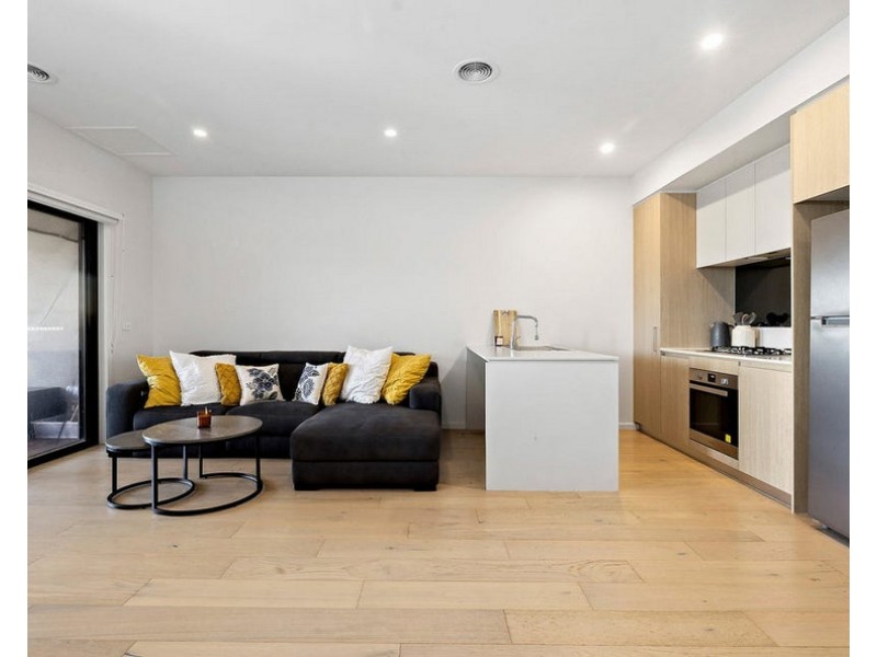 6 Spotted Gum Close, Clyde VIC 3978