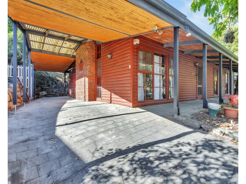 38 Oakdene Crescent, Coromandel Valley SA 5051