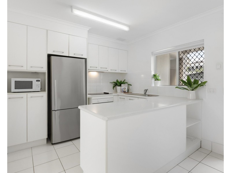 2/17 Margit Street, Sunrise Beach QLD 4567