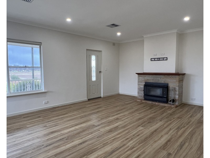 50 Roach Road, Stanley Flat SA 5453