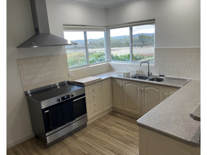 50 Roach Road, Stanley Flat SA 5453