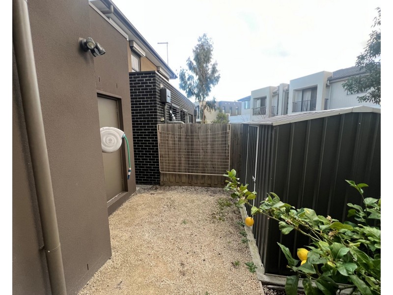 19 Coupling Way, Glenroy VIC 3046