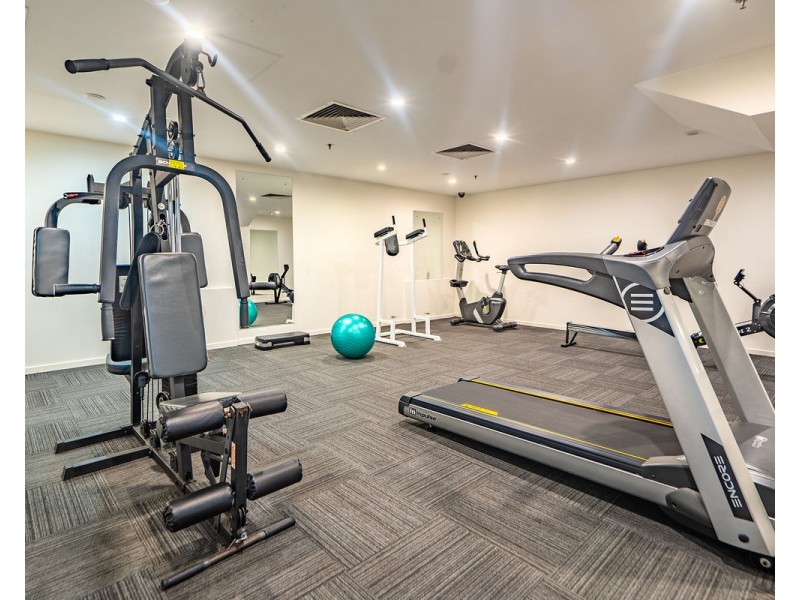 3i/510 Marine Parade, Biggera Waters QLD 4216