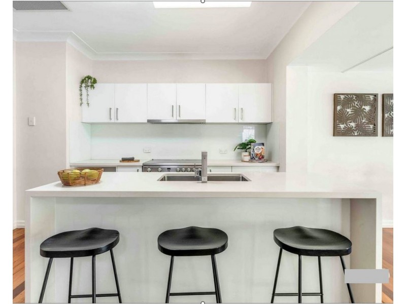 207 CHATSWORTH Road, Coorparoo QLD 4151