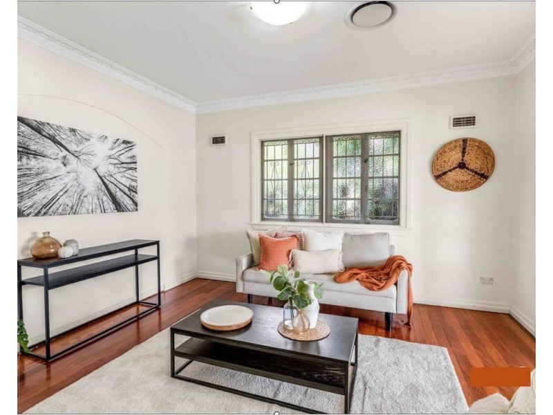 207 CHATSWORTH Road, Coorparoo QLD 4151