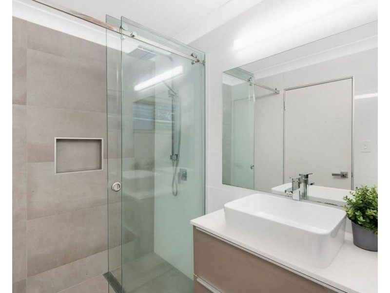 38 Dandar Drive, Southport QLD 4215