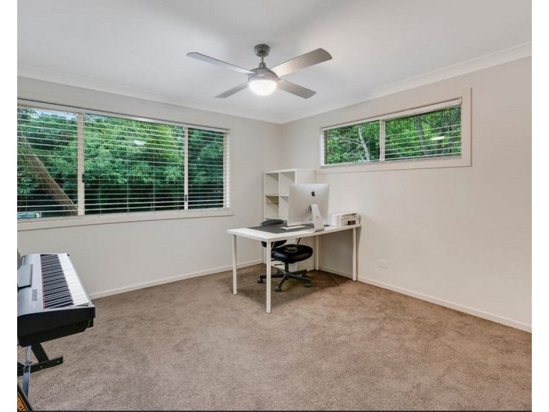 38 Dandar Drive, Southport QLD 4215