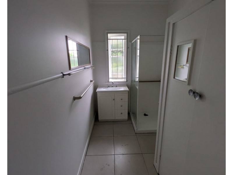 1 Reddy Street, One Mile QLD 4305