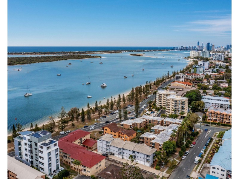 1/496 Marine Parade, Biggera Waters QLD 4216