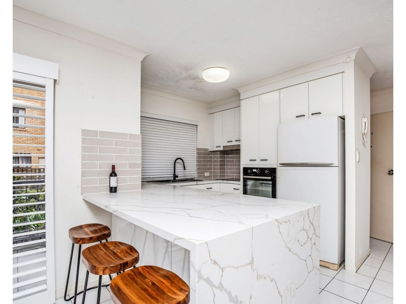 1/496 Marine Parade, Biggera Waters QLD 4216